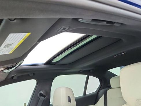 Used 2025 BMW i5 xDrive40 w/ Premium Package image 54