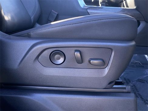 Used 2025 Chevrolet Silverado 1500 LTZ w/ LTZ Premium Package image 36