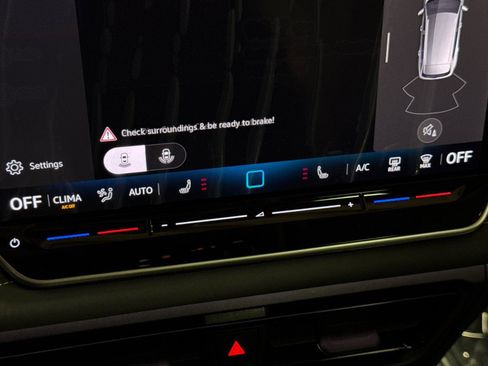 New 2026 Volkswagen Tiguan SE image 19