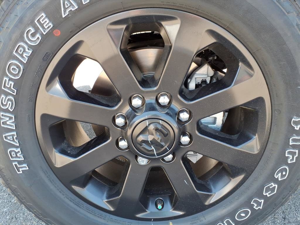 New 2026 RAM 2500 Laramie AWD/4WD image 12