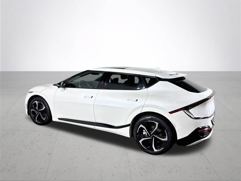 Certified 2023 Kia EV6 GT-Line w/ GT-Line Suede Seat Package AWD/4WD image 9