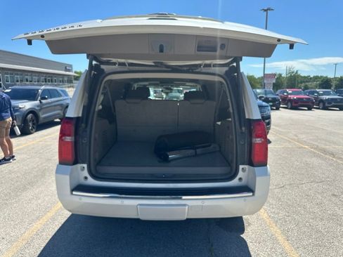 Used 2015 Chevrolet Suburban LTZ AWD/4WD image 9