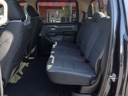Used 2019 RAM 1500 Big Horn AWD/4WD image 40