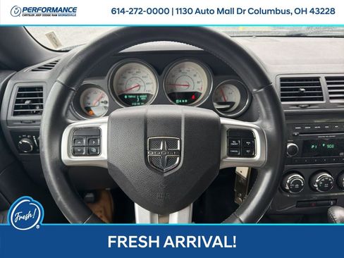 Used 2013 Dodge Challenger SXT RWD image 19