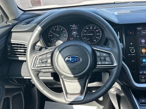 Used 2025 Subaru Outback Premium w/ Popular Package #1A AWD/4WD image 18