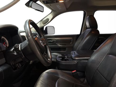 Used 2016 RAM 1500 Classic SLT AWD/4WD image 19