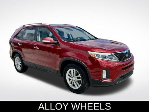 Used 2015 Kia Sorento LX image 3