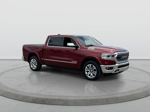 Used 2024 RAM 1500 Limited AWD/4WD image 2
