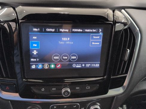 Used 2023 Chevrolet Traverse LT w/ Rear Camera Mirror Package AWD/4WD image 7