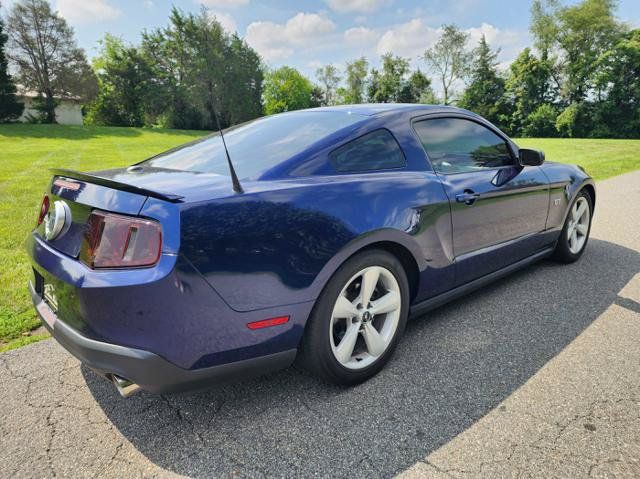 Used 2010 Ford Mustang GT RWD image 6