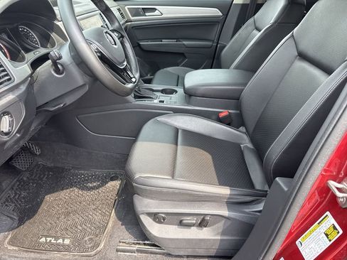 Used 2019 Volkswagen Atlas SE w/ Towing Package FWD image 12