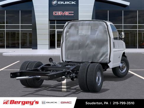 New 2025 GMC Savana 3500 w/ Power Convenience Package RWD image 5