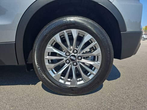 Used 2025 Cadillac XT4 Premium Luxury w/ Cold Weather Package FWD image 33