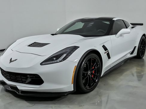 Used 2017 Chevrolet Corvette Grand Sport RWD image 6