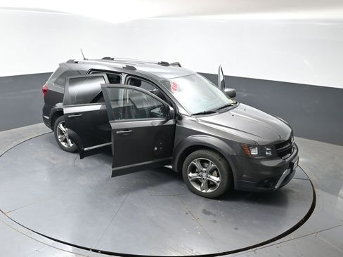 Used 2017 Dodge Journey Crossroad AWD/4WD image 56