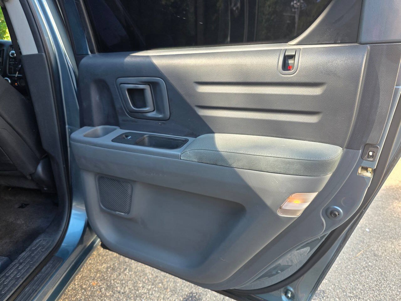 Used 2006 Honda Ridgeline RTS image 26