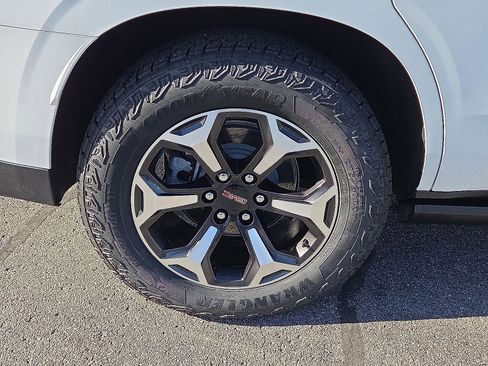 Used 2026 GMC Yukon AT4 Ultimate w/ LPO, Floor Liner Package image 7