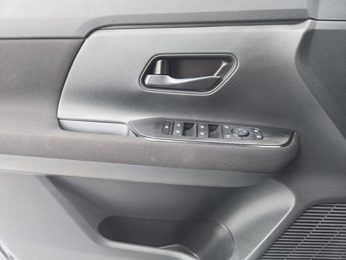 Used 2025 Nissan Kicks S FWD image 25
