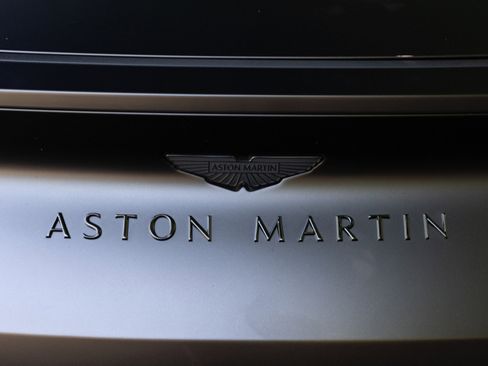 Used 2025 Aston Martin DB12 Convertible RWD image 34