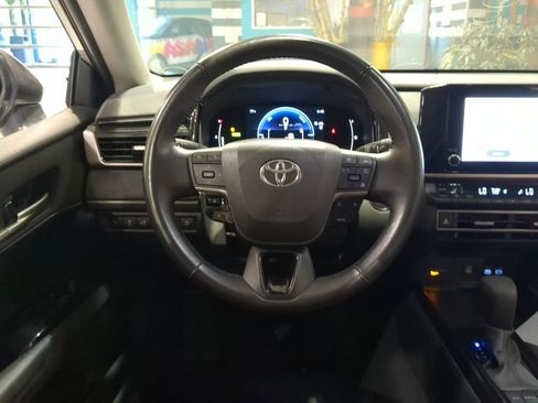 Used 2025 Toyota Camry LE w/ Convenience Package AWD/4WD image 2