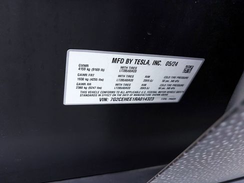 Used 2024 Tesla Cybertruck Cyberbeast image 33