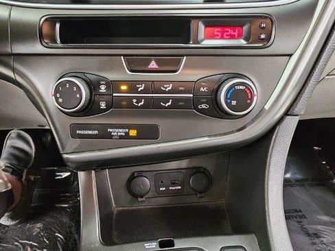 Used 2015 Kia Optima LX FWD image 16