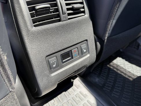 Used 2024 Mitsubishi Outlander SEL Black Edition AWD/4WD image 15