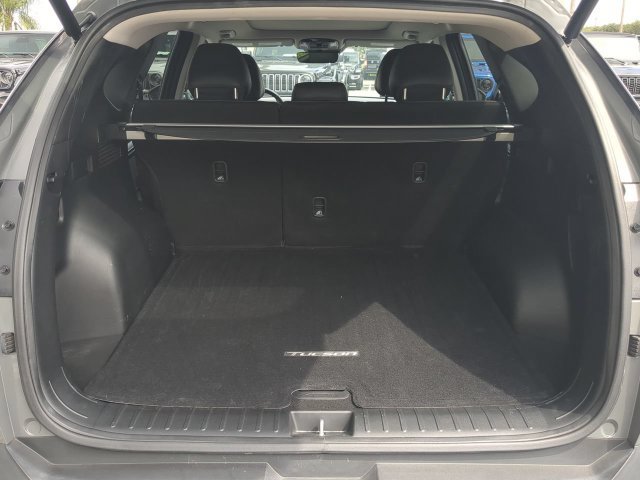 Used 2024 Hyundai Tucson Limited FWD image 12
