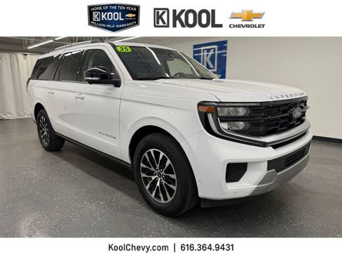 Used 2025 Ford Expedition Max Platinum AWD/4WD image 1