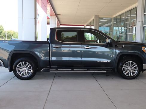 Used 2019 GMC Sierra 1500 SLT w/ SLT Premium Plus Package AWD/4WD image 12