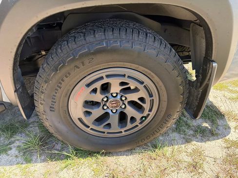 Used 2025 Nissan Frontier Pro-X w/ Pro Convenience Package RWD image 15