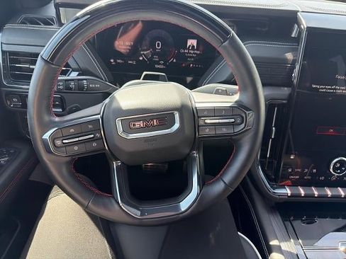Used 2025 GMC Yukon AT4 Ultimate w/ LPO, Illumination Package AWD/4WD image 29