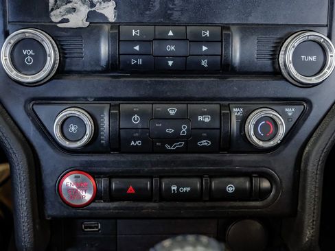 Used 2019 Ford Mustang Coupe image 24