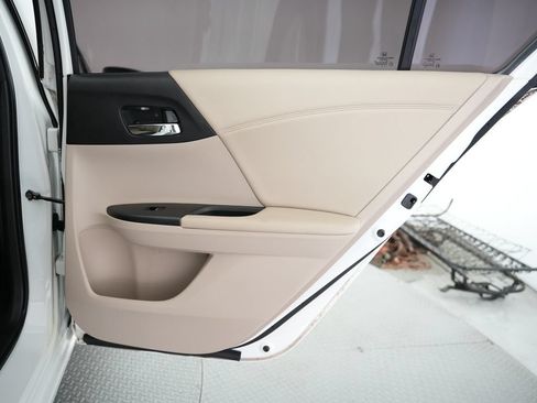 Used 2014 Honda Accord EX-L image 38