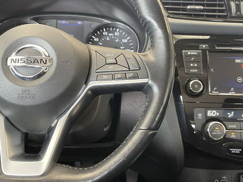 Certified 2022 Nissan Rogue Sport SV image 14