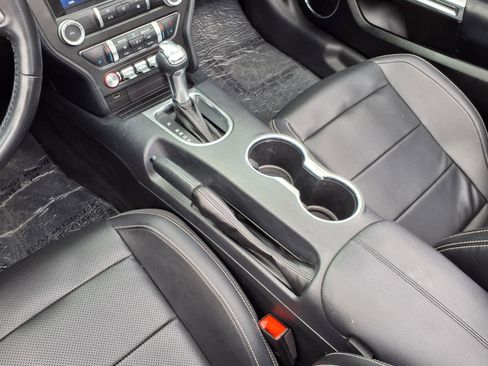 Used 2022 Ford Mustang Premium image 17