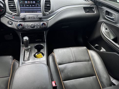 Used 2019 Chevrolet Impala Premier w/ Premier Confidence Package FWD image 16