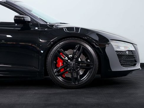 Used 2015 Audi R8 V10 w/ Full Leather Package image 10