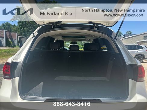 Used 2021 Mercedes-Benz GLC 300 4MATIC image 17