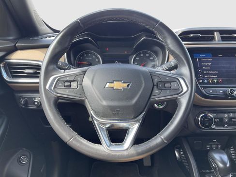Used 2021 Chevrolet TrailBlazer ACTIV w/ Sun and Liftgate Package AWD/4WD image 6