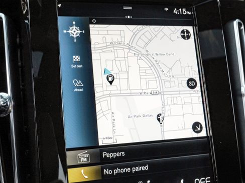 Used 2021 Volvo XC40 T4 R-Design image 22