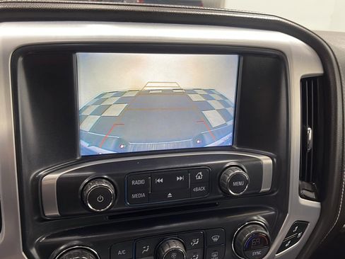 Used 2018 GMC Sierra 1500 SLT w/ SLT Premium Package AWD/4WD image 9