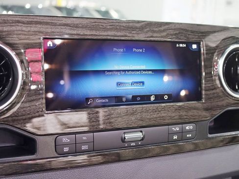 Used 2024 Mercedes-Benz Sprinter 3500 image 21