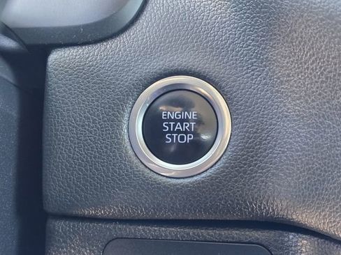 Used 2024 Toyota Tundra Limited image 22