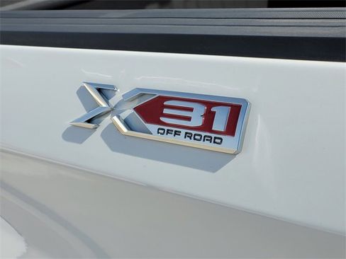 Used 2019 GMC Sierra 1500 SLT w/ SLT Premium Plus Package image 8