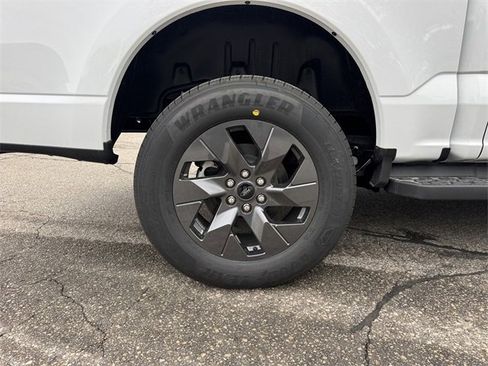 New 2025 Ford F150 Lightning Lariat image 12