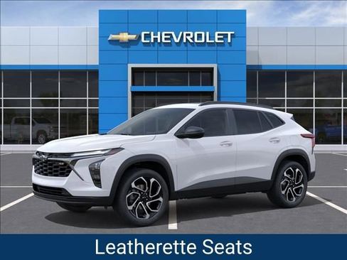 New 2026 Chevrolet Trax RS FWD image 2