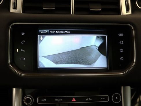 Used 2016 Land Rover Range Rover Sport HSE image 24