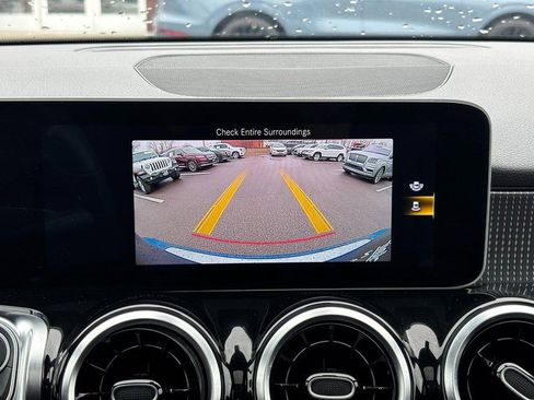 Used 2021 Mercedes-Benz GLB 250 4MATIC image 22