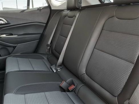New 2026 Chevrolet Trax LT w/ LT Convenience Package FWD image 7